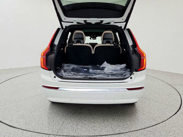 New 2026 Volvo XC90 B6 Plus w/ Protection Package Premier image 19