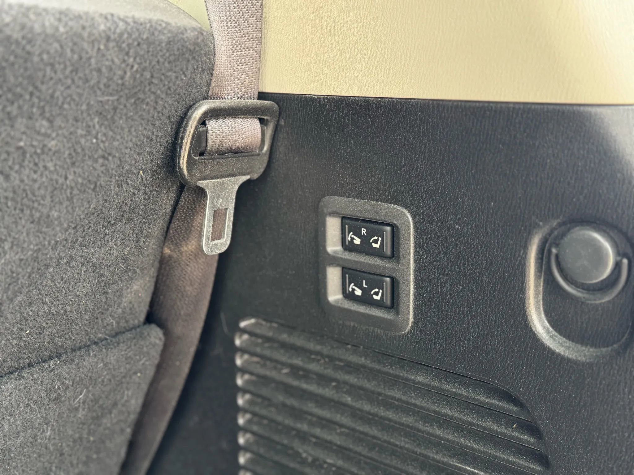 Used 2018 Nissan Armada SL w/ Premium Package image 9