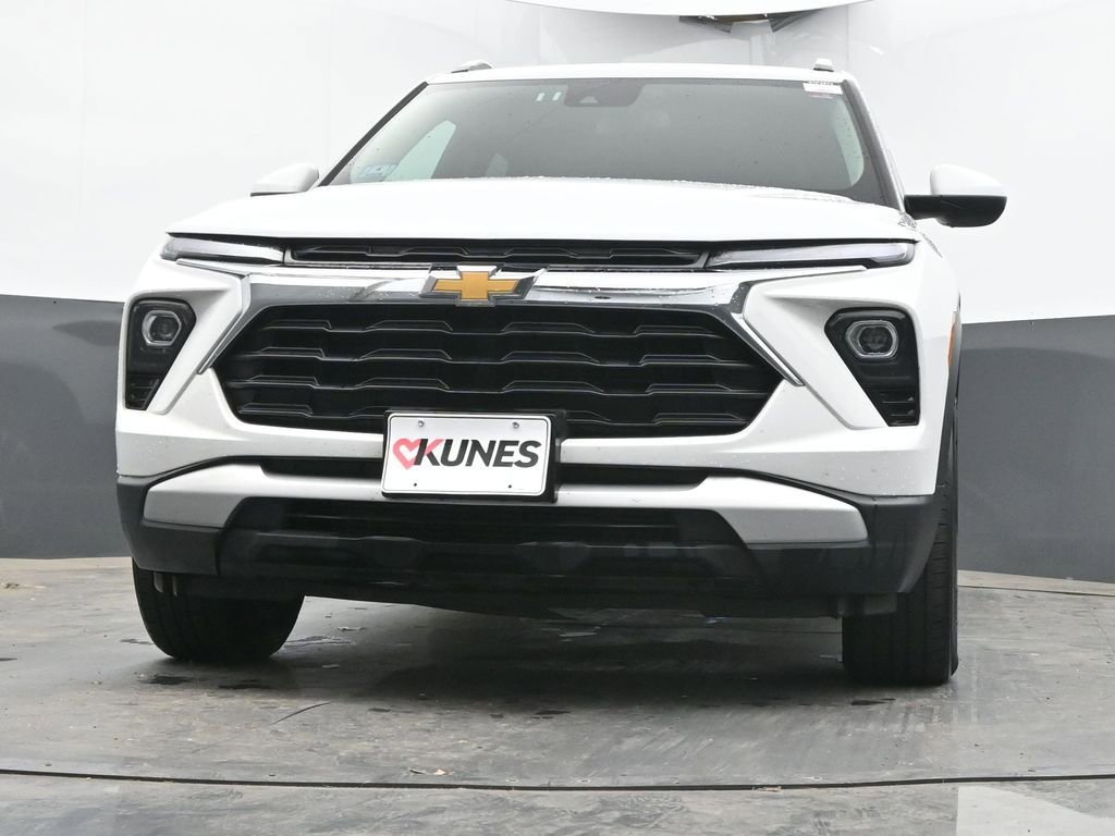Used 2025 Chevrolet TrailBlazer LT FWD image 46