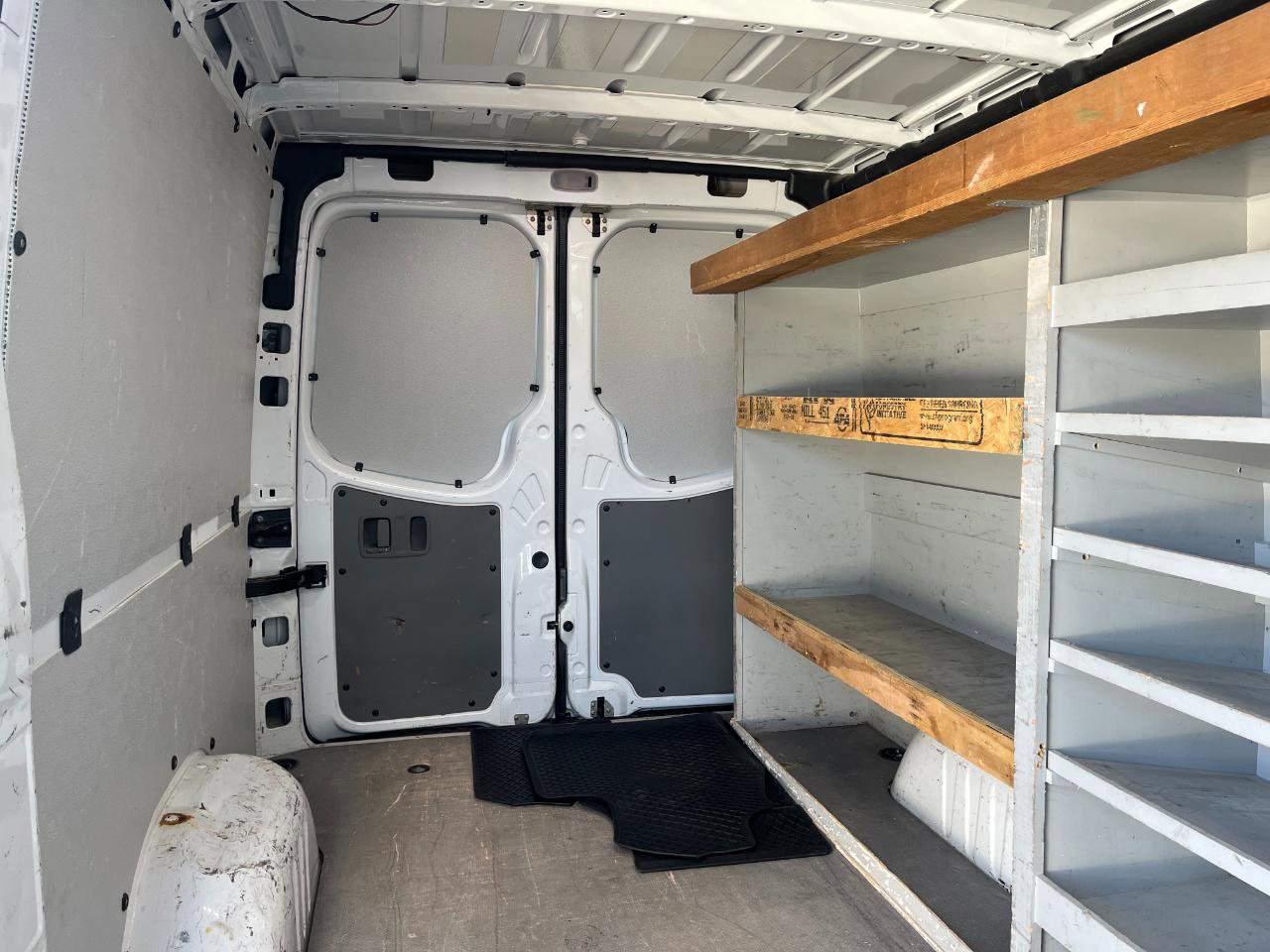 Used 2015 Mercedes-Benz Sprinter 2500 image 23