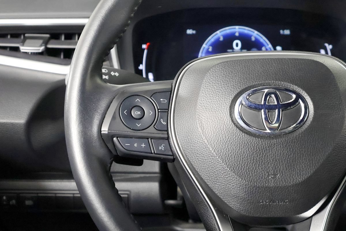 Used 2024 Toyota Corolla XSE FWD image 25