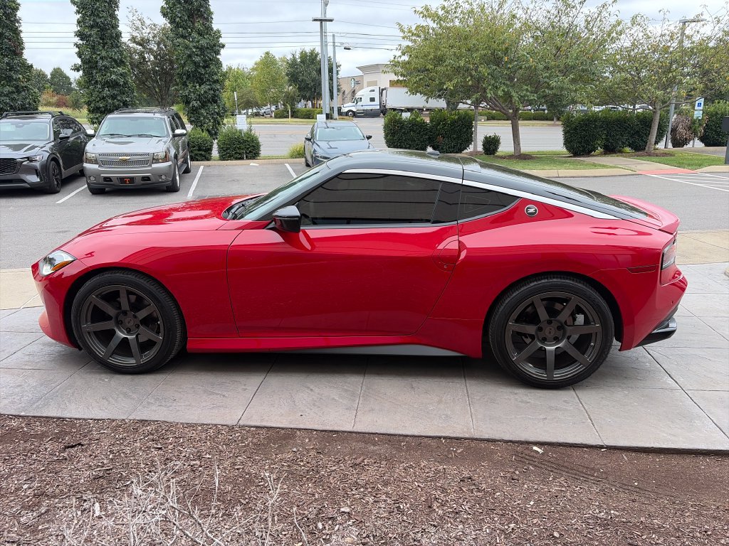 Used 2025 Nissan Z Sport w/ Floor Mat Package RWD image 8