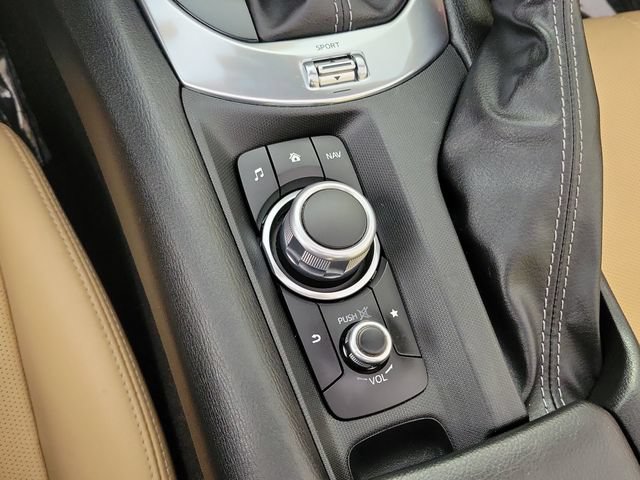 Used 2020 MAZDA MX-5 Miata RF Grand Touring RWD image 30