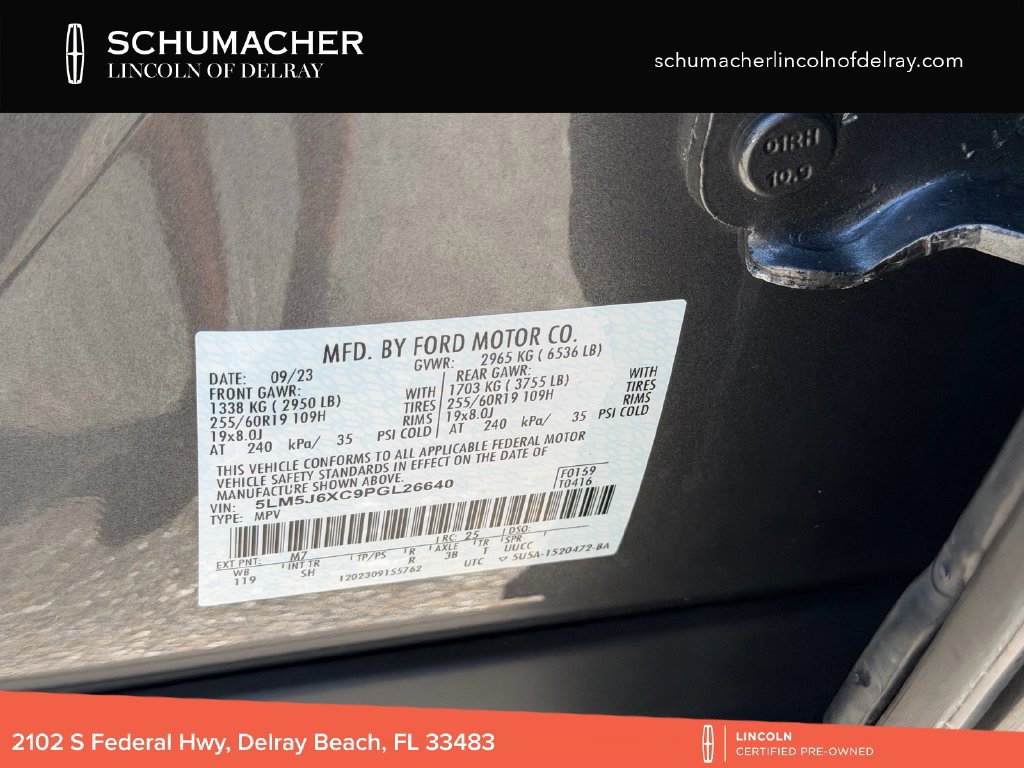 Certified 2023 Lincoln Aviator AWD w/ Class IV Trailer Tow Package image 17