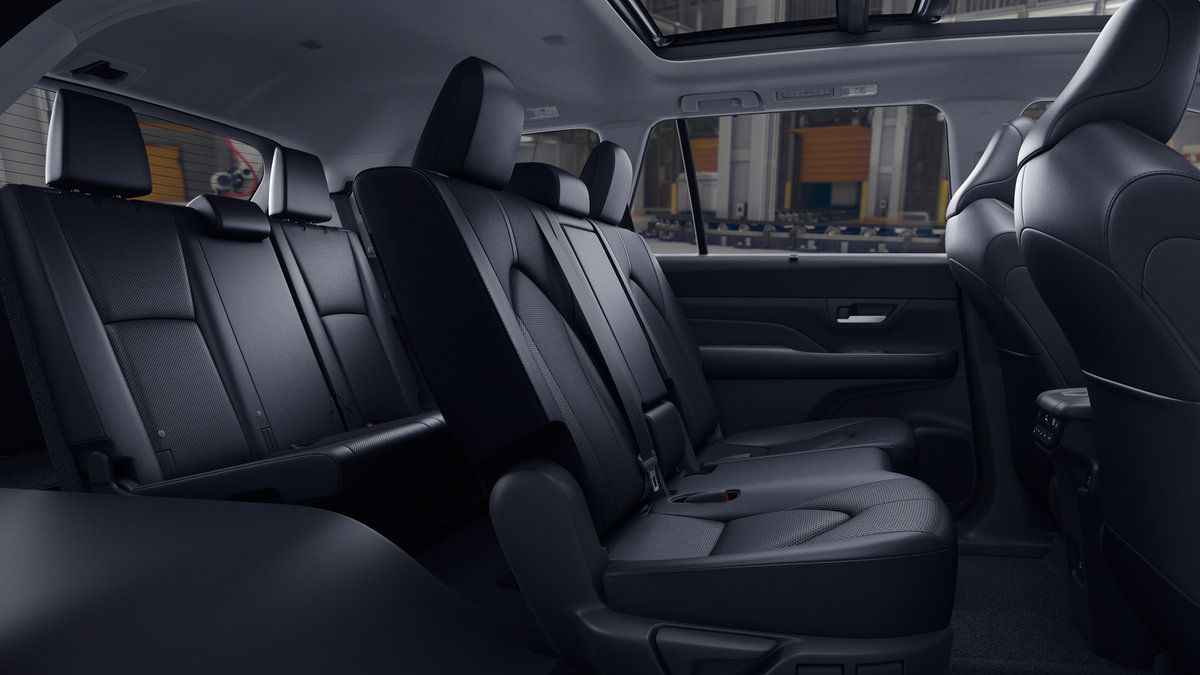 New 2026 Toyota Grand Highlander AWD Hybrid image 2