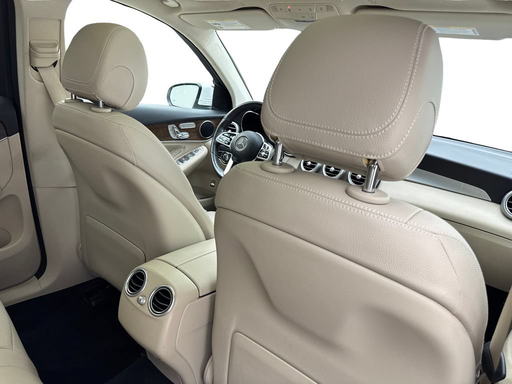 Used 2021 Mercedes-Benz GLC 300 4MATIC image 40