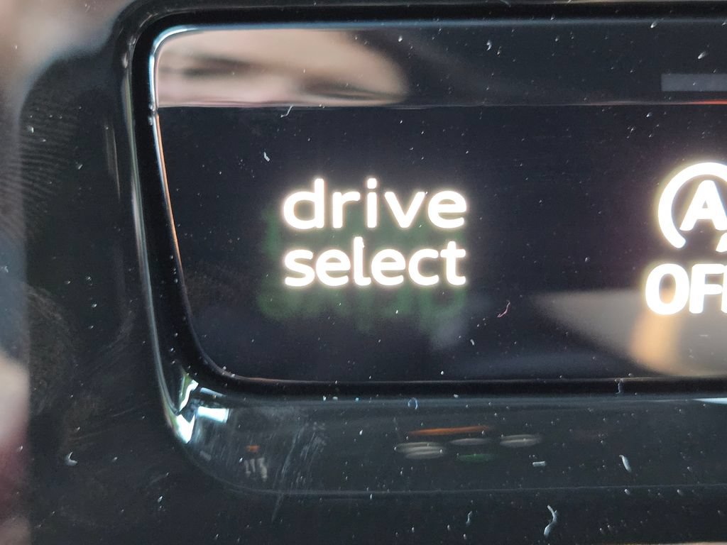 New 2026 Audi SQ5 Prestige AWD/4WD image 33