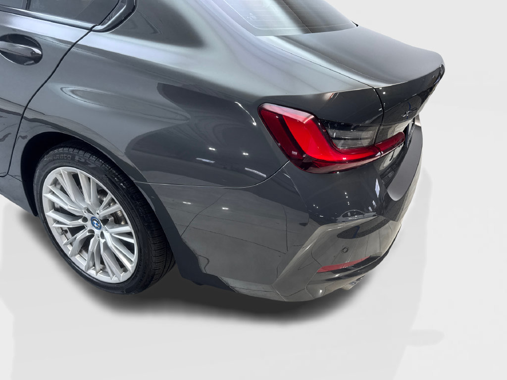 Used 2023 BMW 330e xDrive w/ Premium Package AWD/4WD image 19