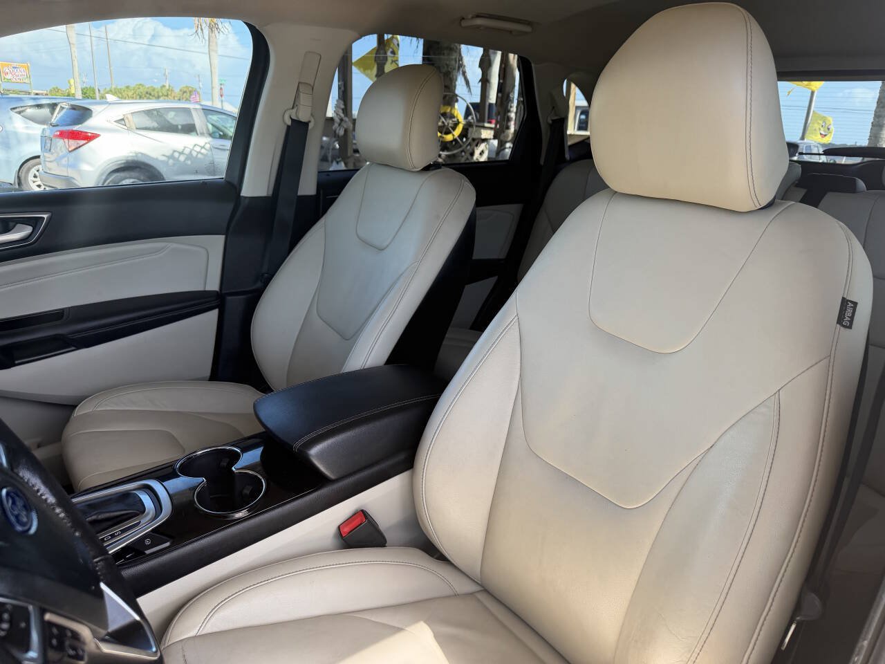 Used 2018 Ford Edge Titanium FWD image 11