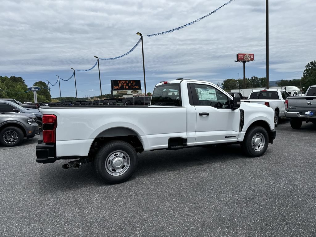 New 2025 Ford F250 XL w/ 360-Degree Camera Package RWD image 9