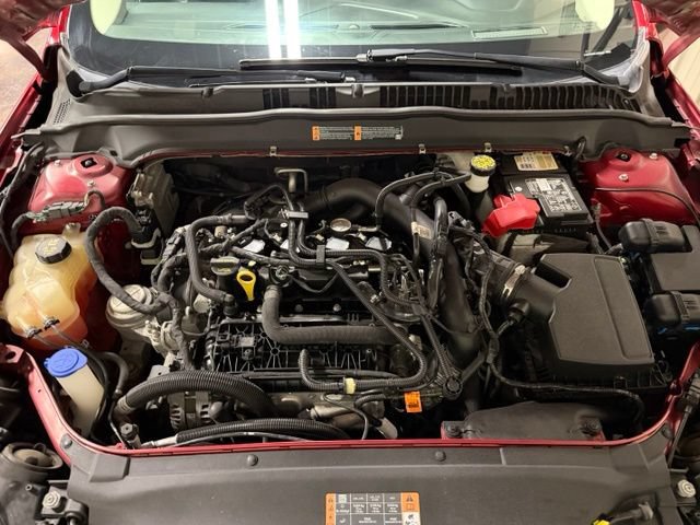 Used 2020 Ford Fusion SE FWD image 42