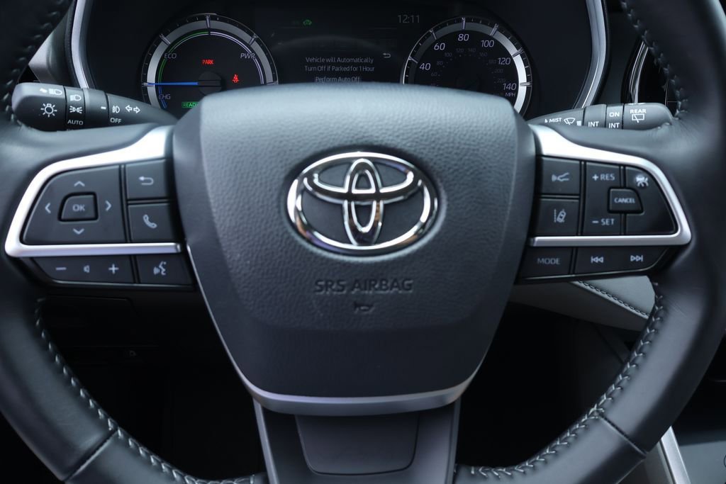 Certified 2025 Toyota Highlander XLE AWD/4WD image 19
