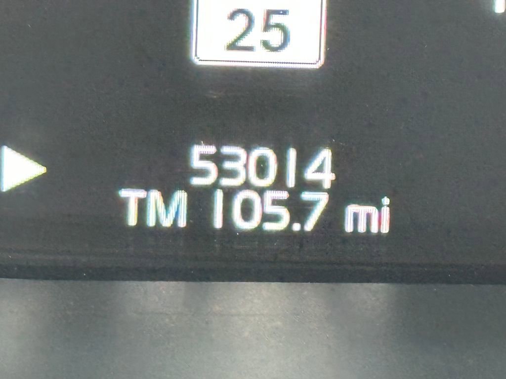Used 2019 Volvo XC60 T8 Inscription w/ Advanced Package AWD/4WD image 31