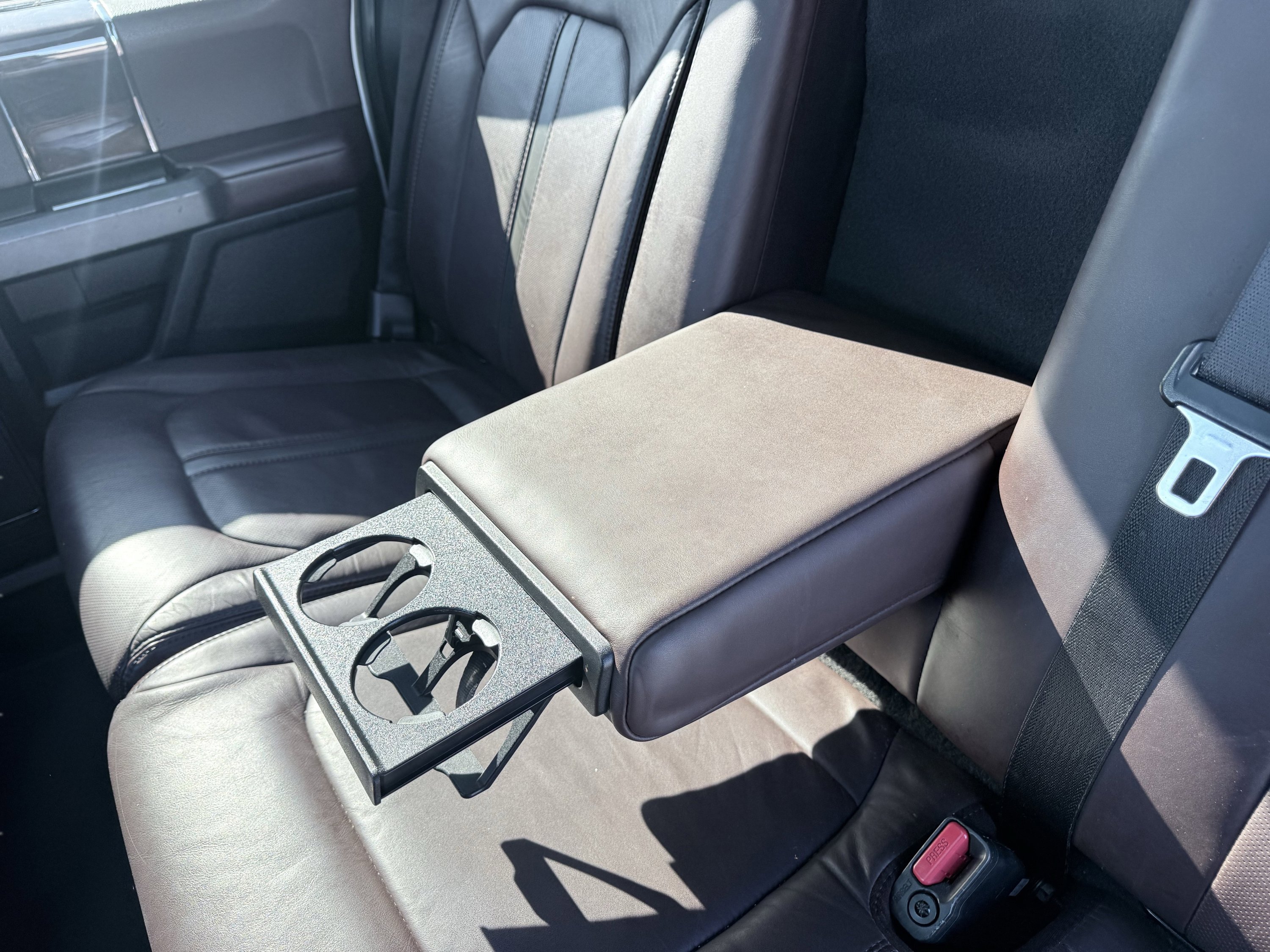 Used 2016 Ford F150 Platinum w/ Equipment Group 701A Luxury image 18