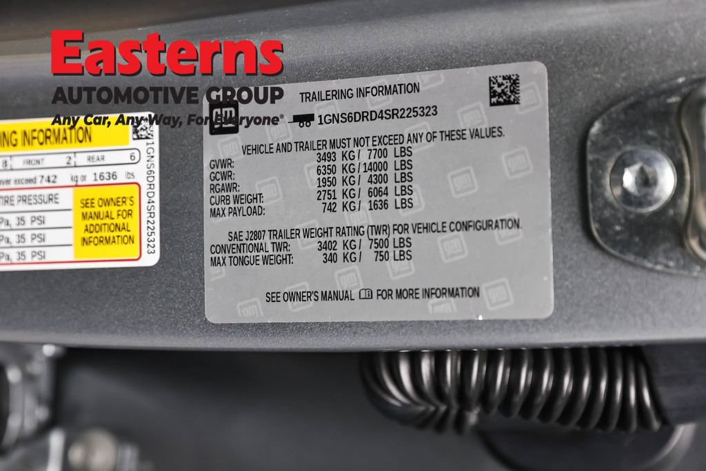 Used 2025 Chevrolet Suburban Z71 image 36