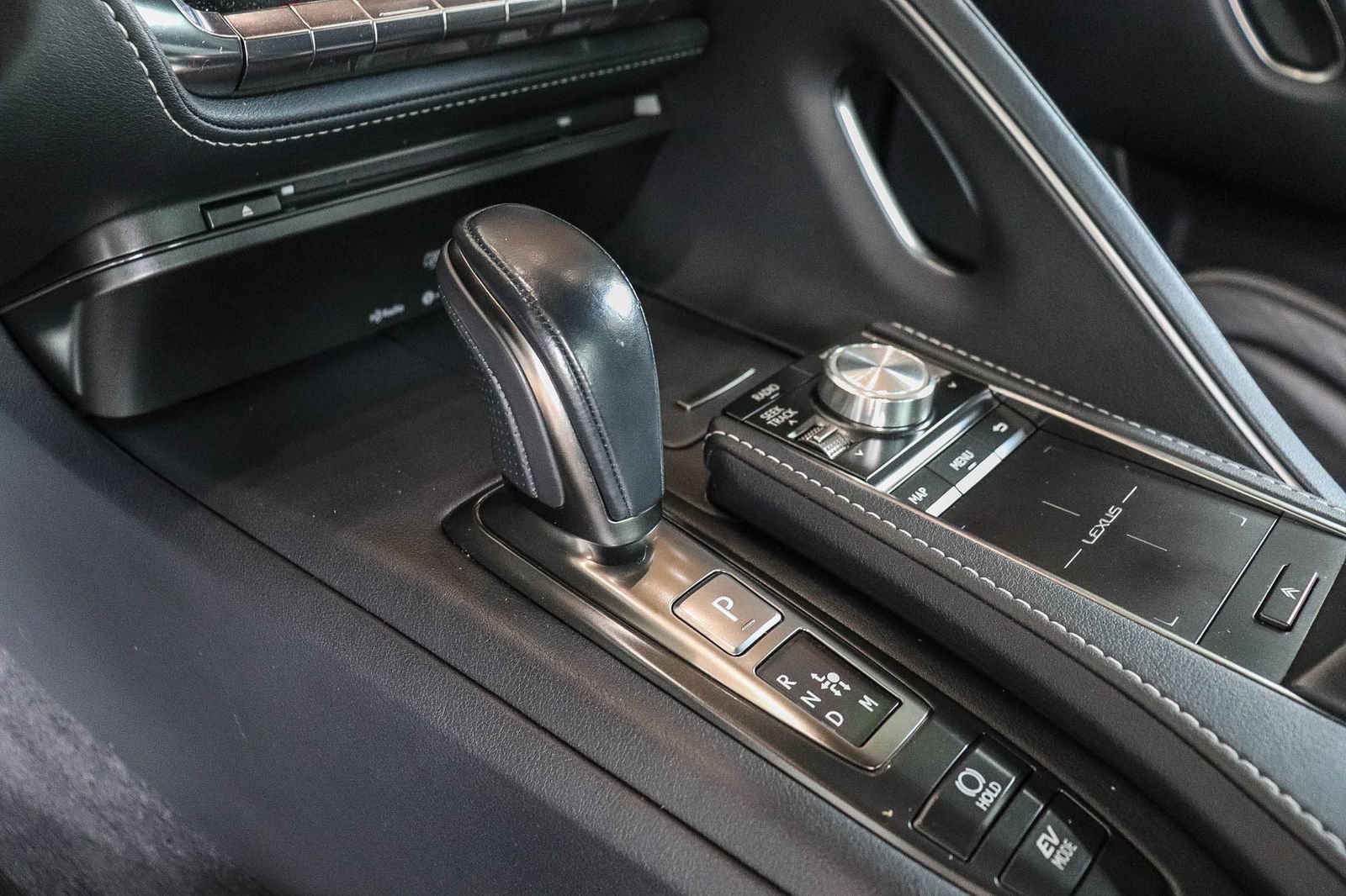 Used 2019 Lexus LC 500h w/ Sport Package RWD image 24