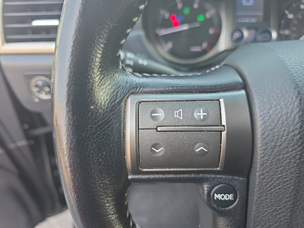 Used 2014 Lexus GX 460 AWD/4WD image 17