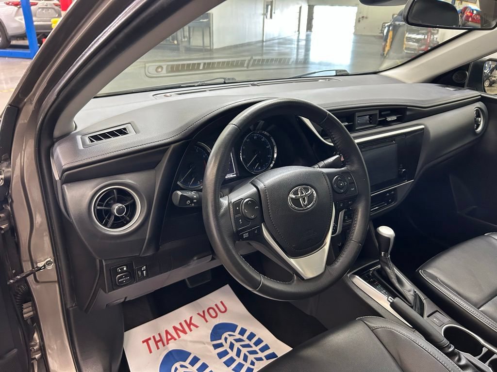 Used 2018 Toyota Corolla XLE w/ Carpet Mat Package (TMS) FWD image 22