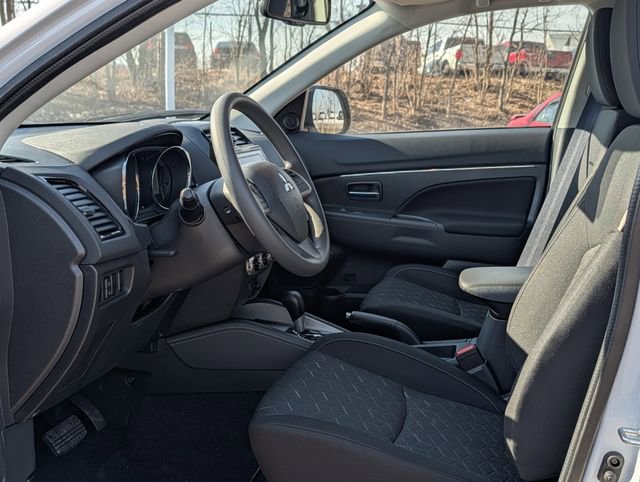 New 2026 Mitsubishi Outlander Sport ES image 5