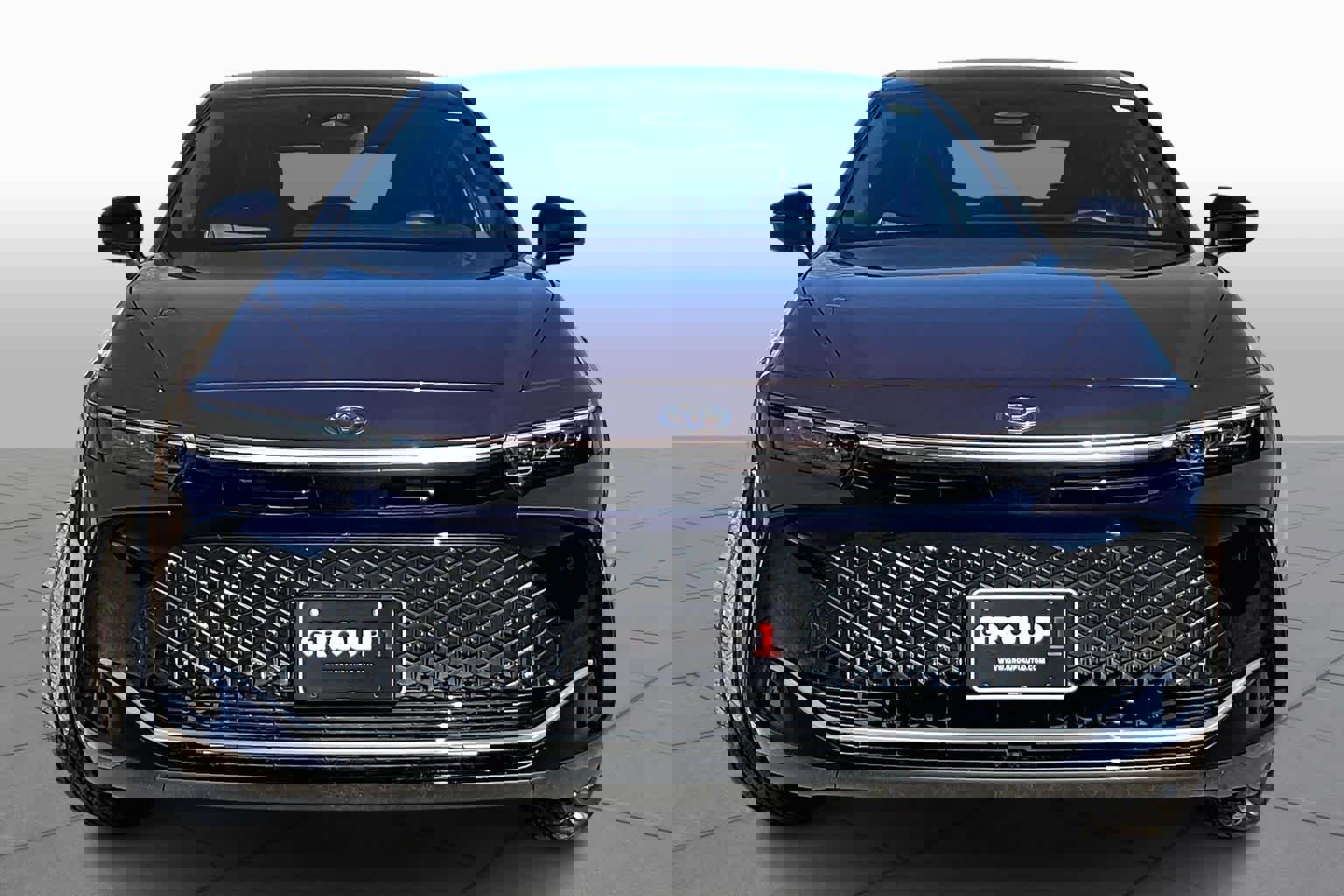 Used 2026 Toyota Crown Limited w/ Advanced Technology Package image 4