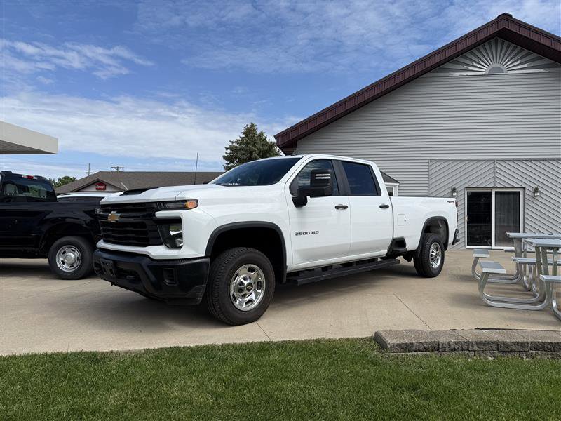 Used 2024 Chevrolet Silverado 2500 W/T image 1