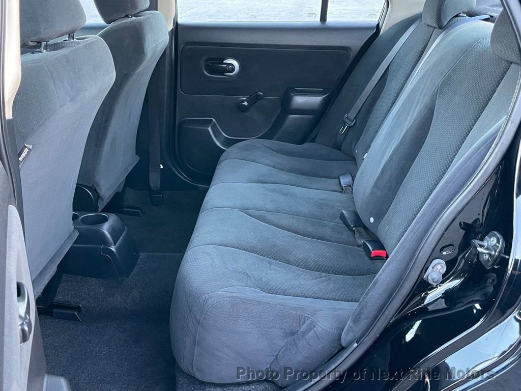 Used 2011 Nissan Versa 1.8 S image 11