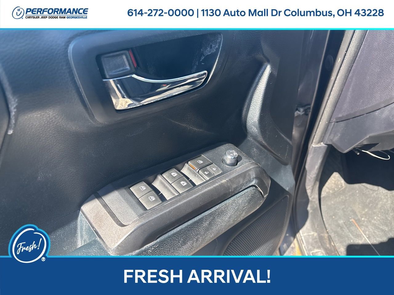 Used 2016 Toyota Tacoma SR5 image 18