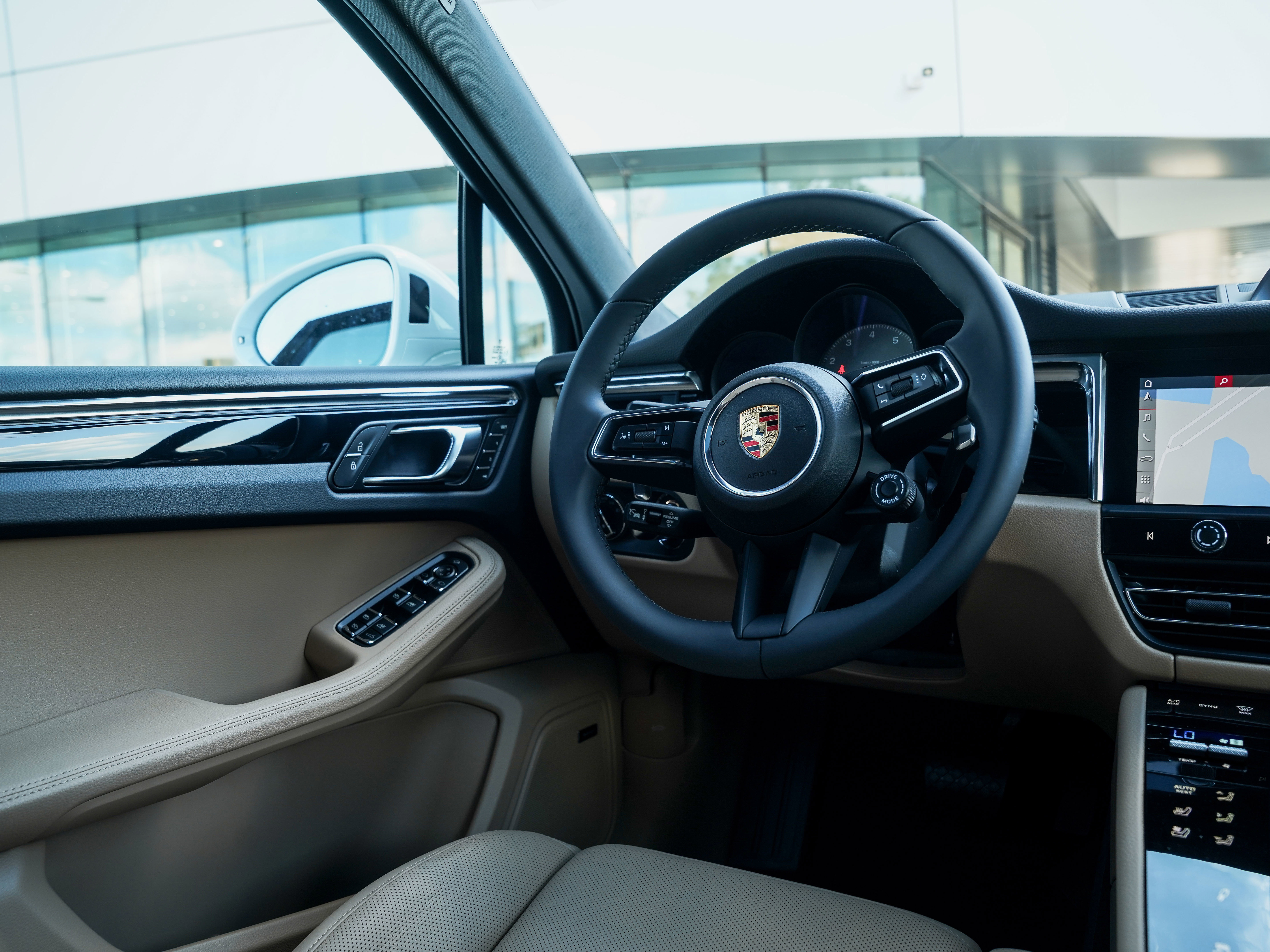 New 2026 Porsche Macan S image 25