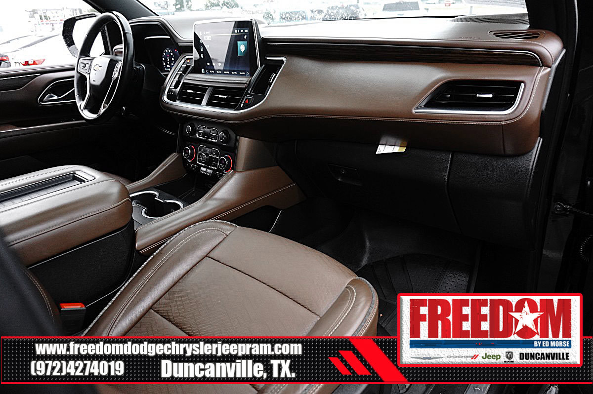 Used 2023 Chevrolet Suburban High Country AWD/4WD image 12