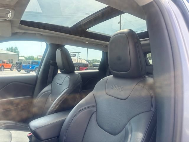 Used 2021 Jeep Cherokee Limited AWD/4WD image 25