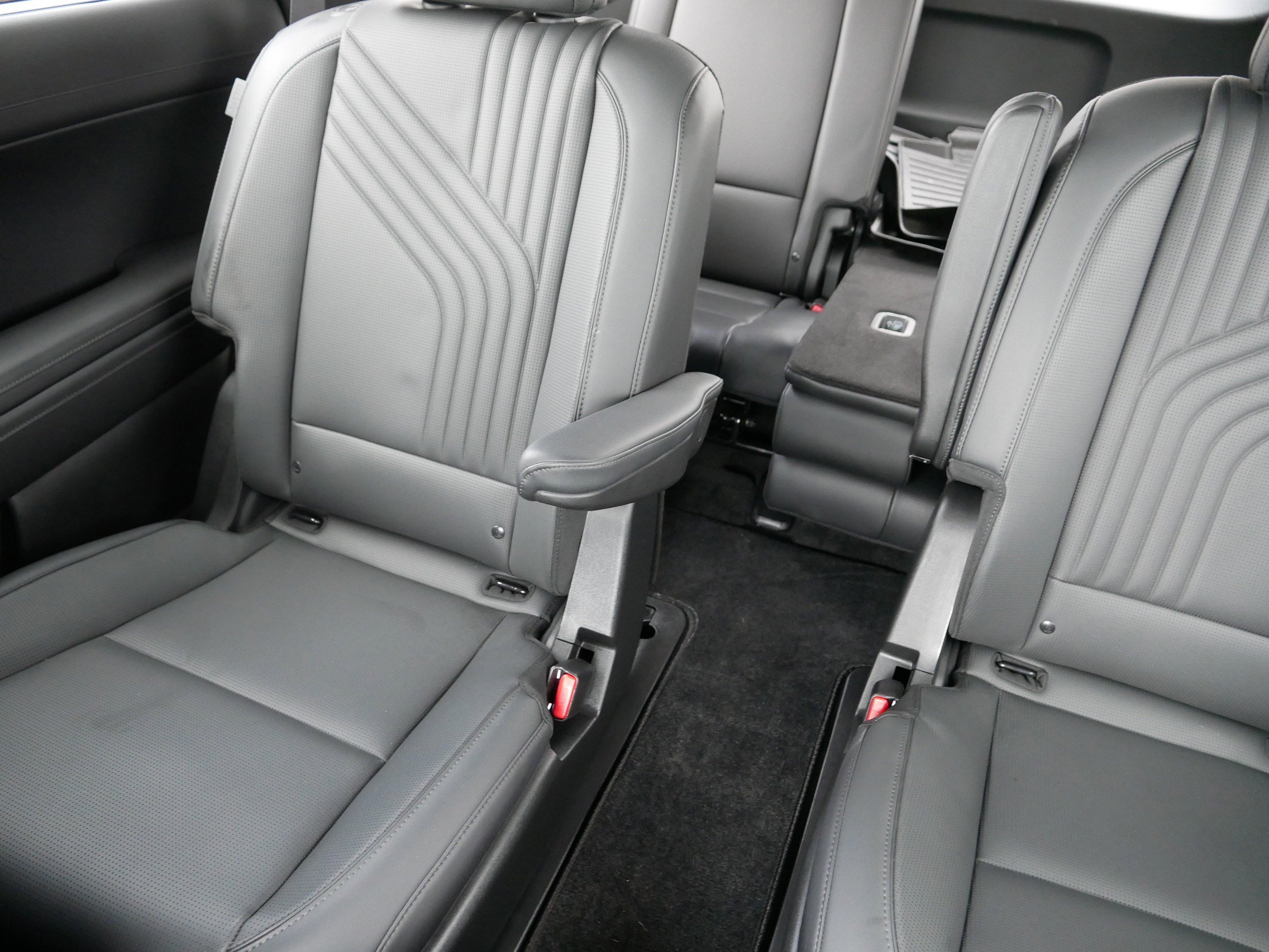 Certified 2026 Hyundai Palisade SEL AWD/4WD image 12