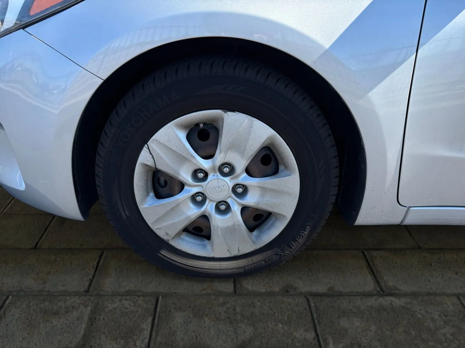 Used 2017 Kia Forte LX image 22