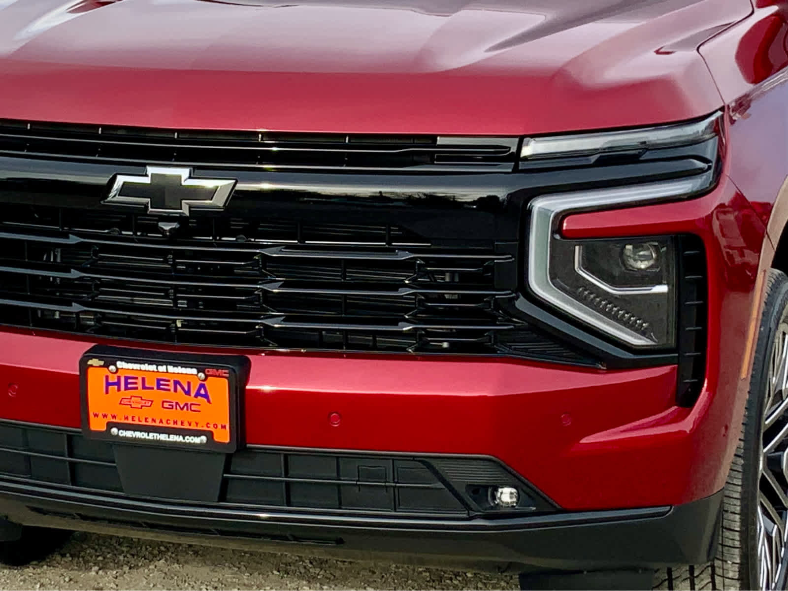 New 2026 Chevrolet Suburban RST image 13