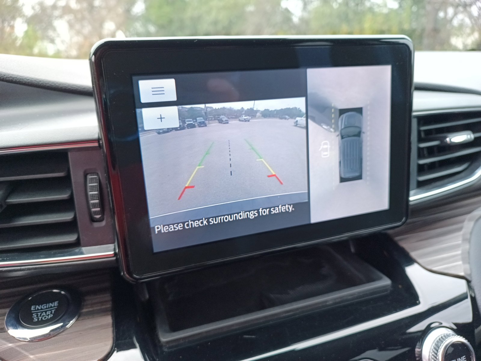 Used 2023 Ford Explorer Limited image 14