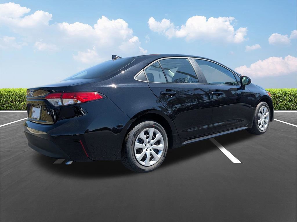 New 2026 Toyota Corolla LE FWD image 4