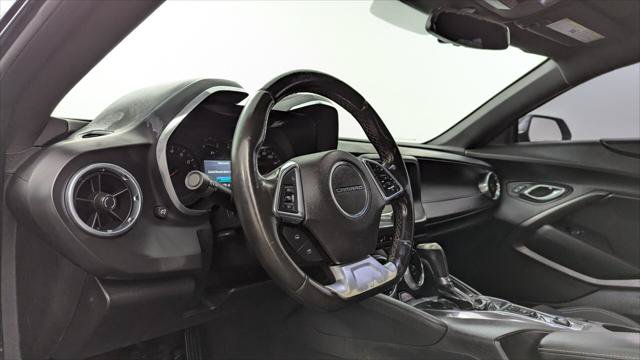 Used 2018 Chevrolet Camaro LT RWD image 19