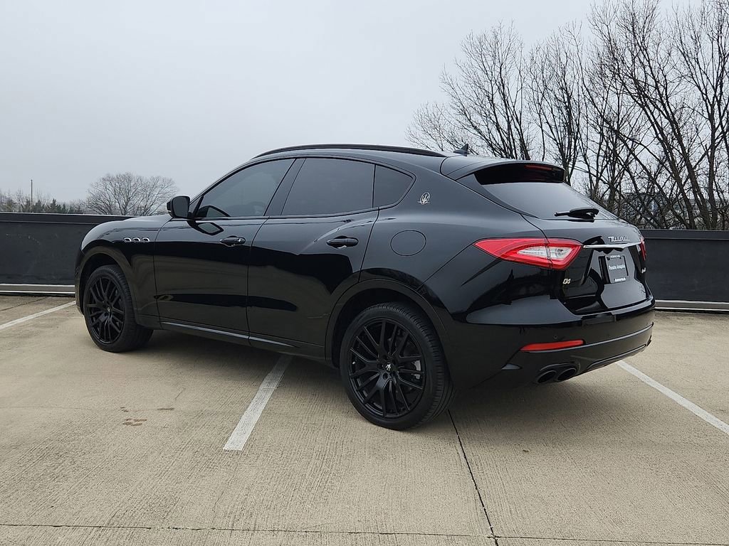 Used 2019 Maserati Levante image 3