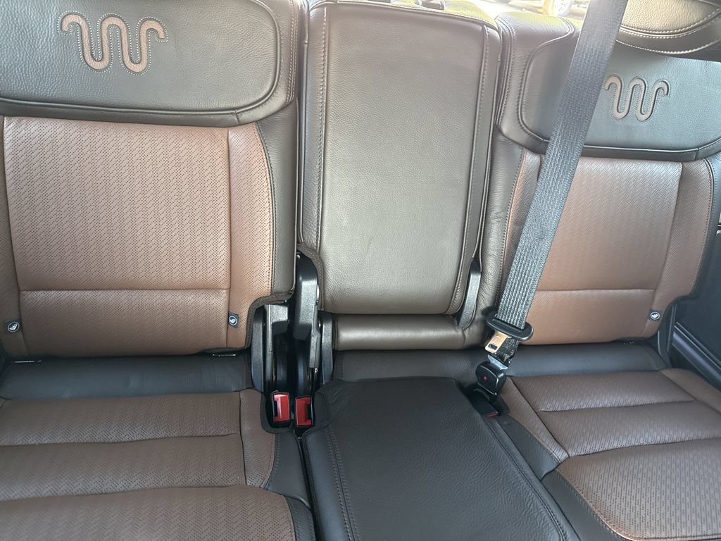 Used 2025 Ford Expedition King Ranch AWD/4WD image 18