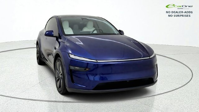 Used 2026 Tesla Model Y AWD image 2