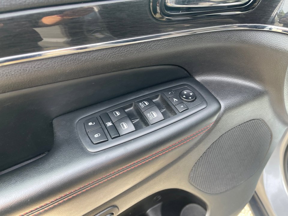 Used 2020 Jeep Grand Cherokee Trailhawk image 35