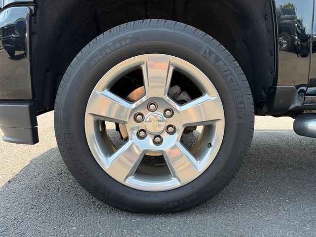 Certified 2017 Chevrolet Silverado 1500 LT w/ All Star Edition AWD/4WD image 5