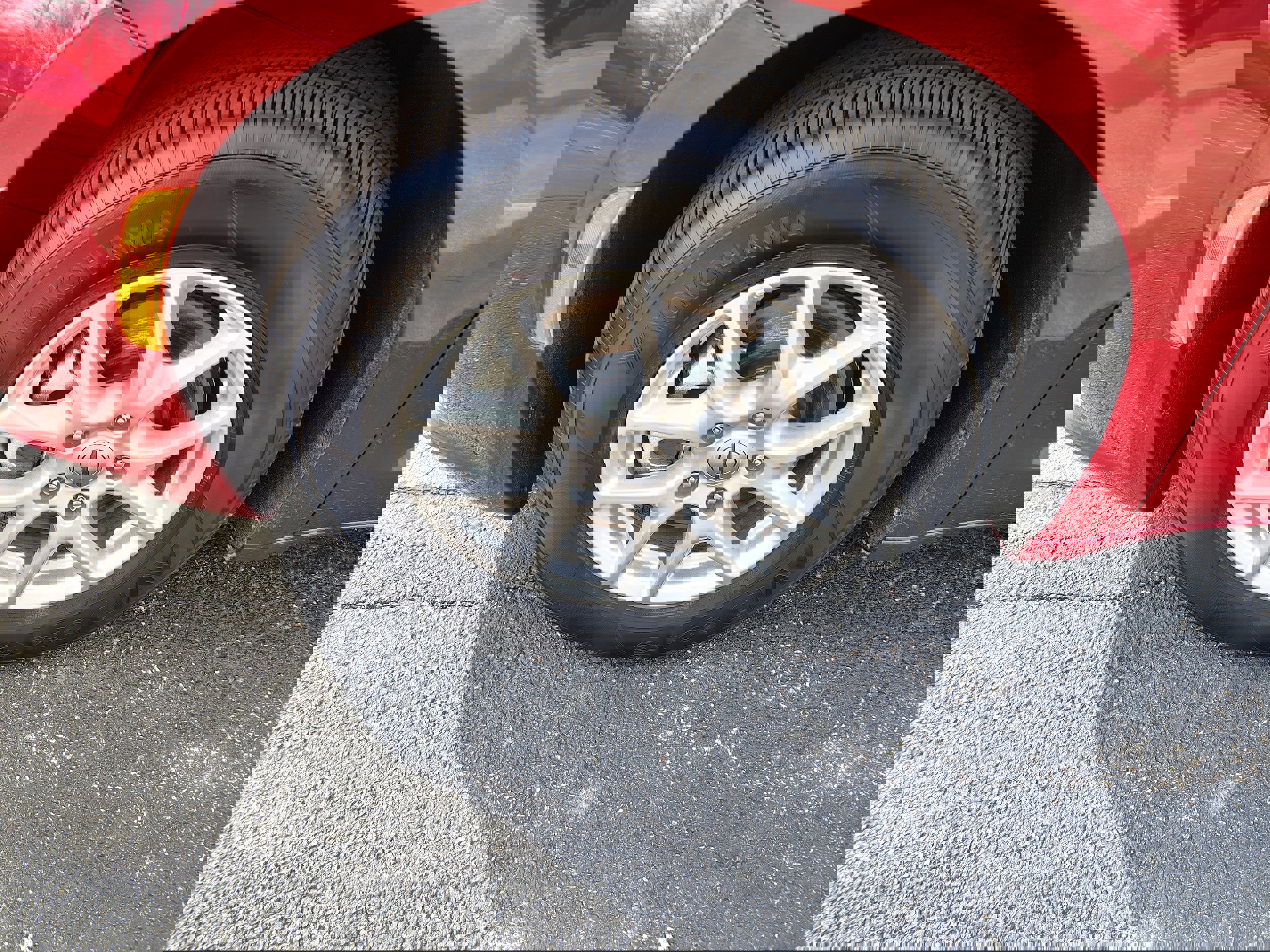 Used 2025 Chrysler Pacifica Select image 5