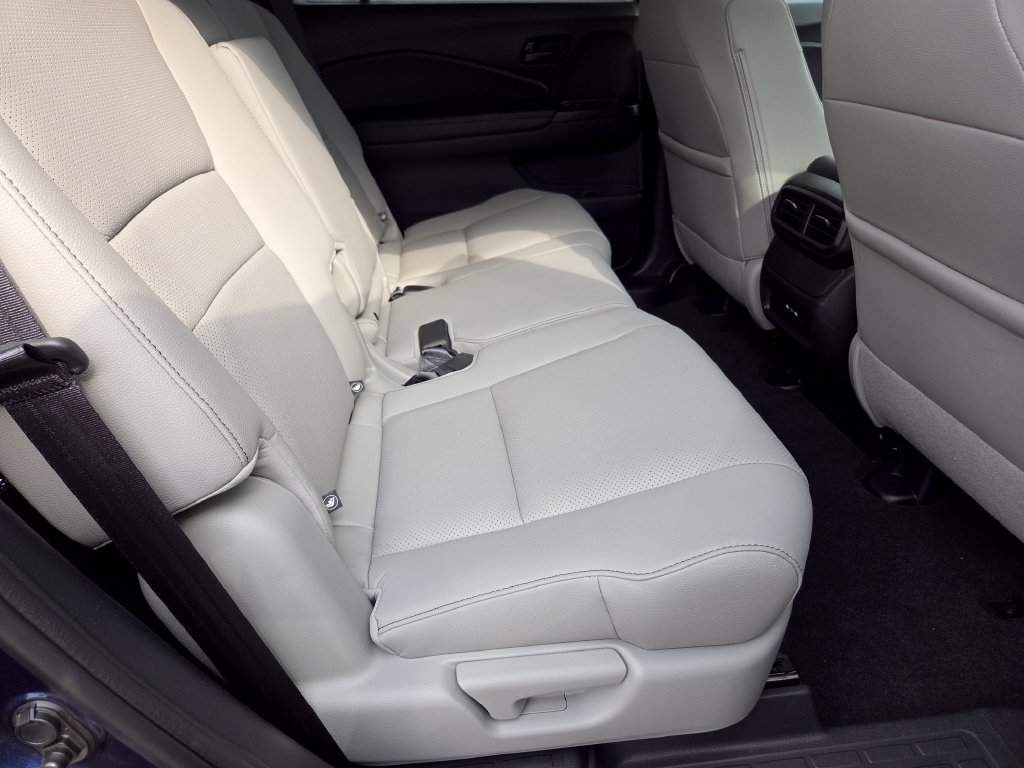Used 2024 Honda Passport EX-L image 30