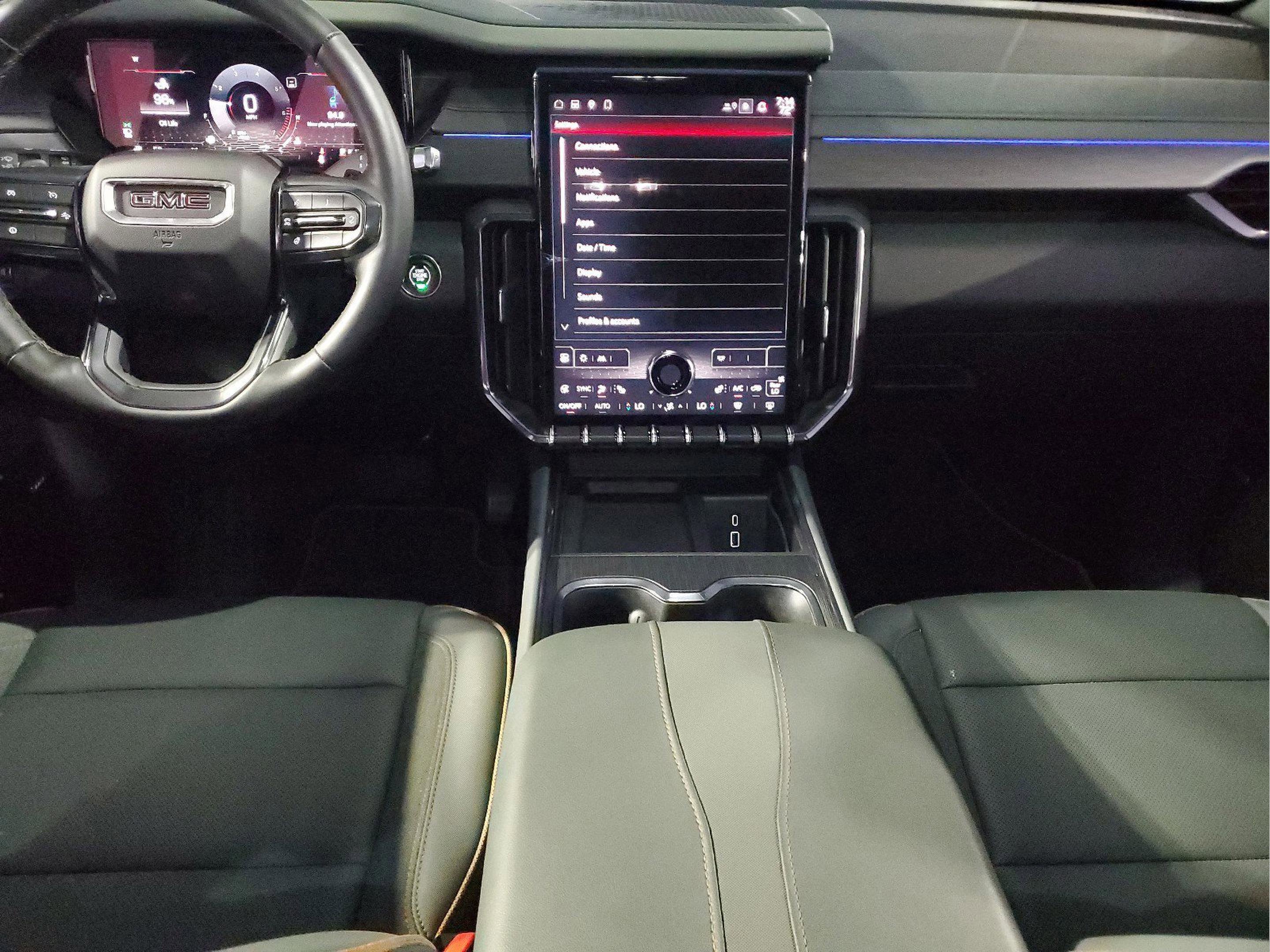 Used 2025 GMC Acadia AT4 image 13