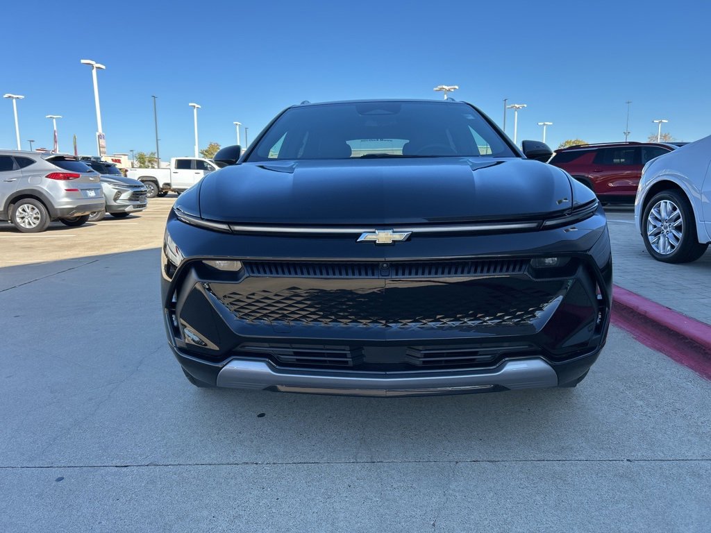 Certified 2025 Chevrolet Equinox EV LT w/ Convenience Package image 3