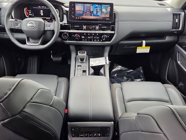 New 2026 Nissan Pathfinder SL image 8