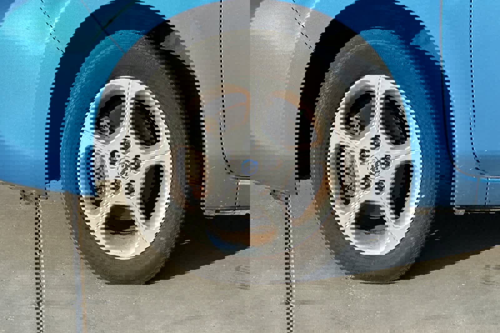 Used 2011 Nissan Leaf w/ Eco Design Pkg image 26