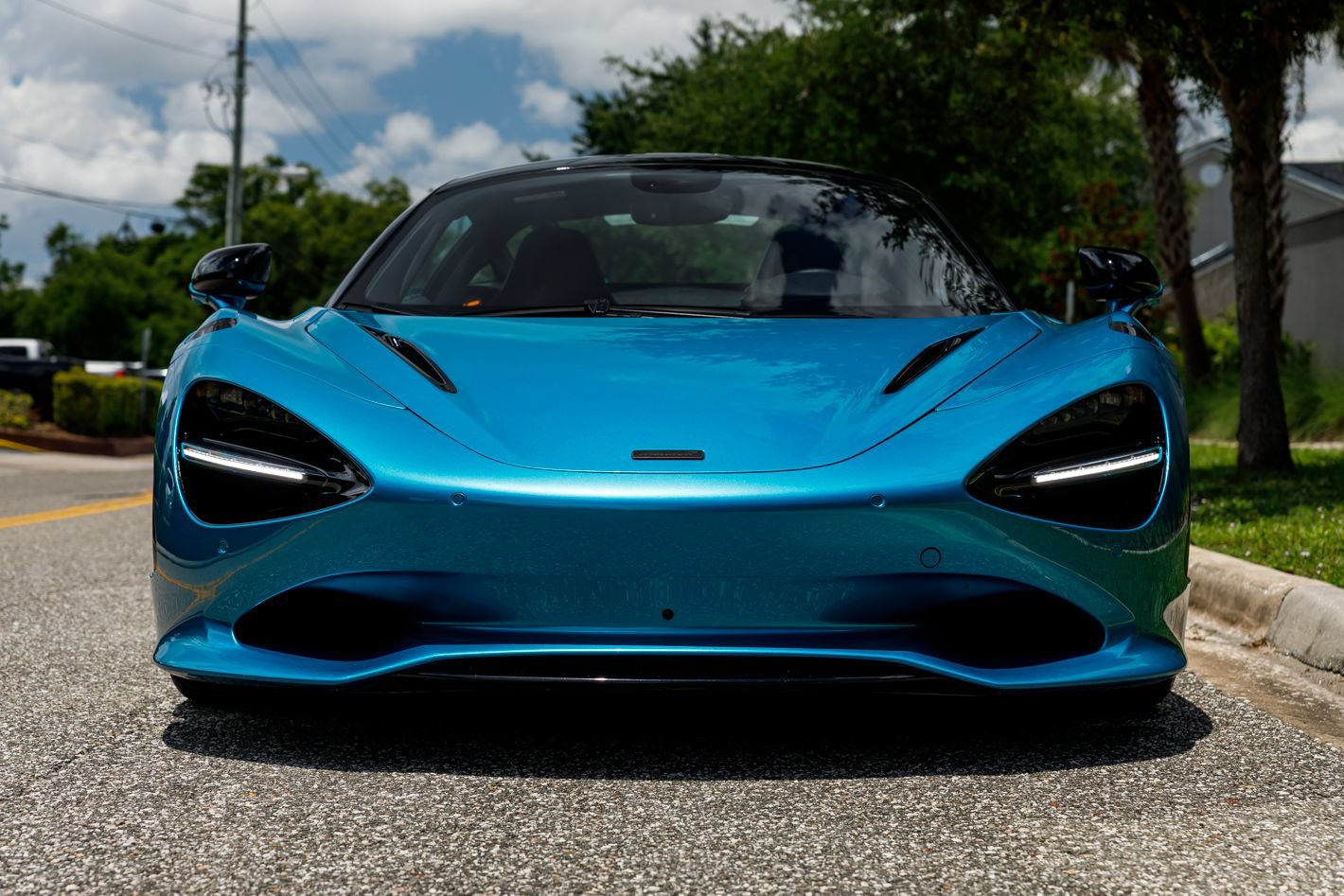 Used 2025 McLaren 750S RWD image 5