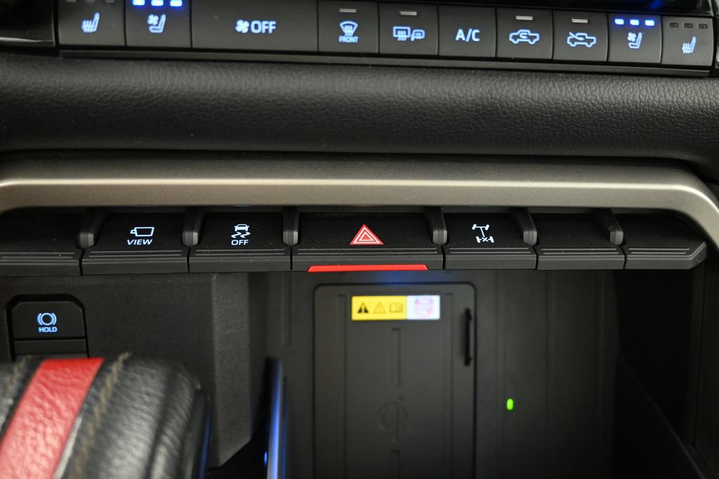 Used 2022 Toyota Tundra Limited AWD/4WD image 30