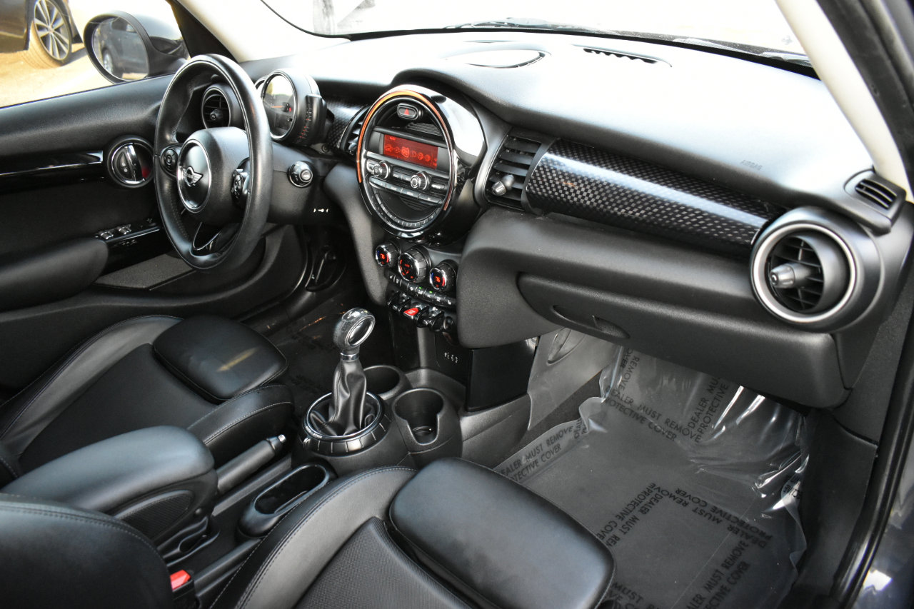 Used 2015 MINI Cooper S image 12